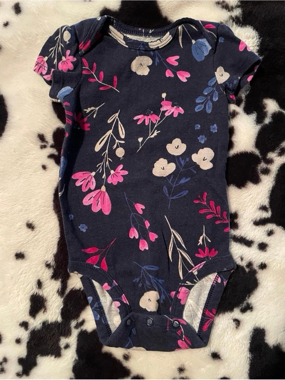 Carter’s Floral Infant Onesie Size 6 Months